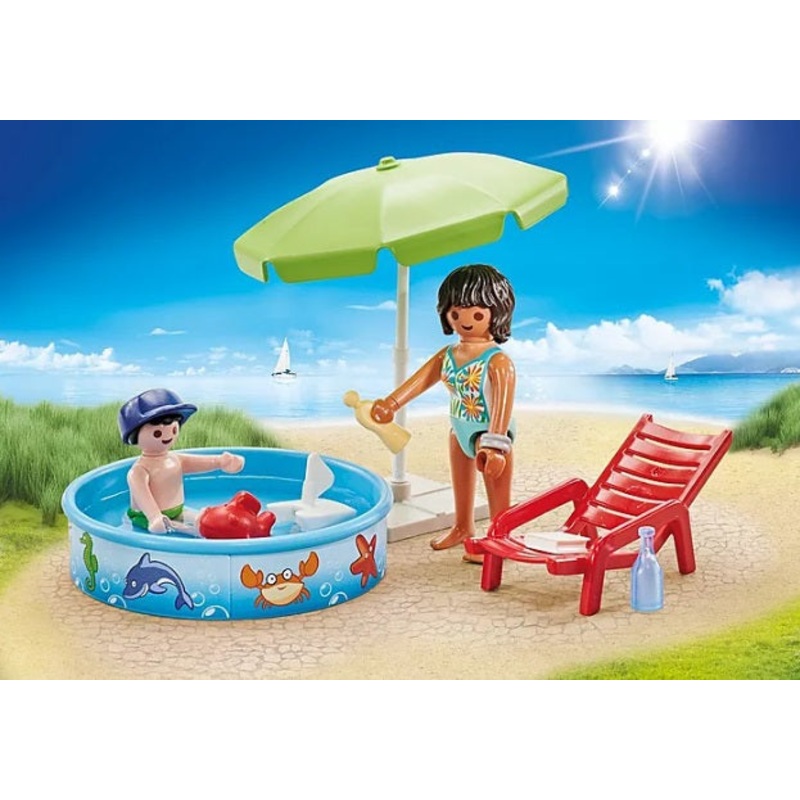 Four Seasons - Summer Pool
