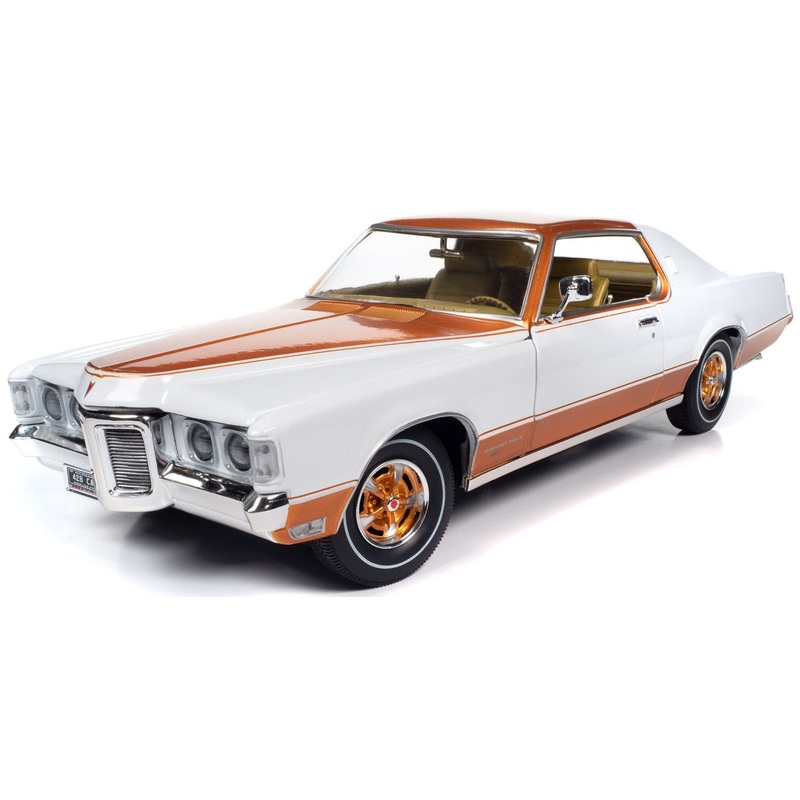 1/18 1969 Pontiac Grand Prix Royal Bobcat