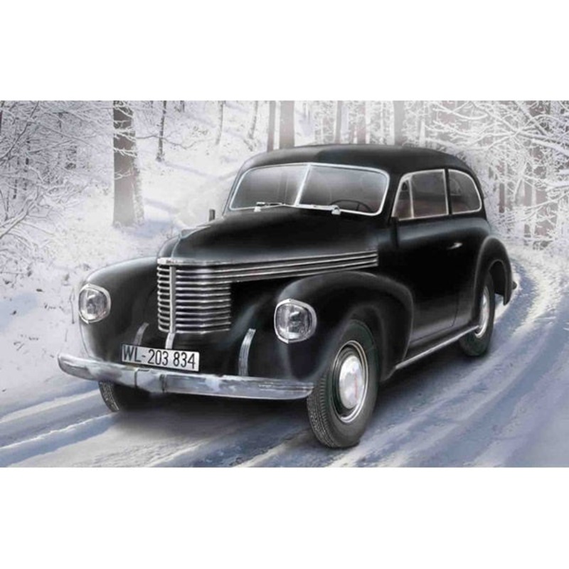 ICM - 1/35 Kapitan 2-Door Saloon German Staff Car