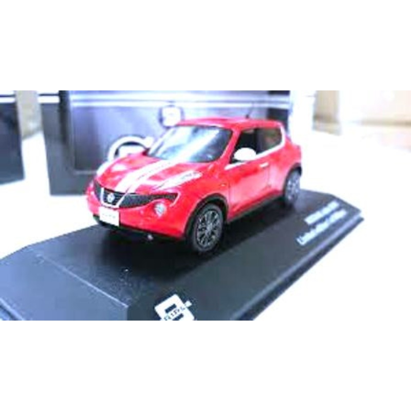 Triple 9 Collection - 1/43 Nissan Duke 2010 (Red)
