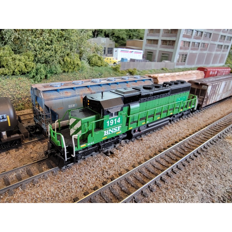 Kato N Scale EMD SD40-2 Mid Ex BN BNSF 1914 - Detailed Custom Painted