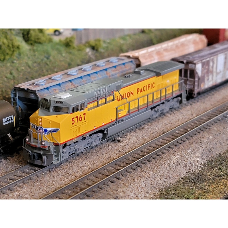 Kato 176-7006 N Scale GE AC4400CW Union Pacific UP 5767 - USED