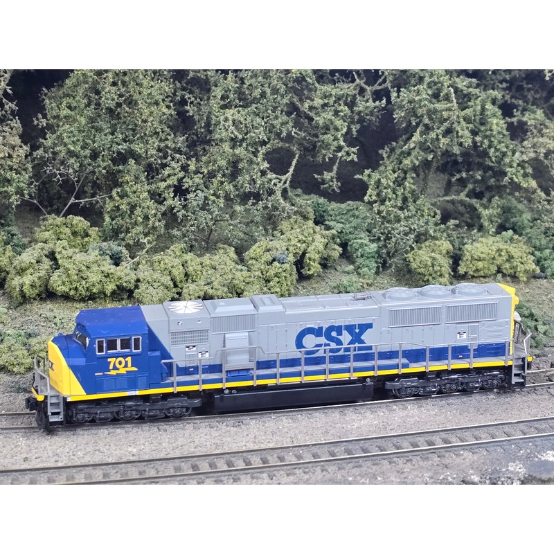 KATO 176-6307 N Scale EMD SD70MAC CSX 701 - USED