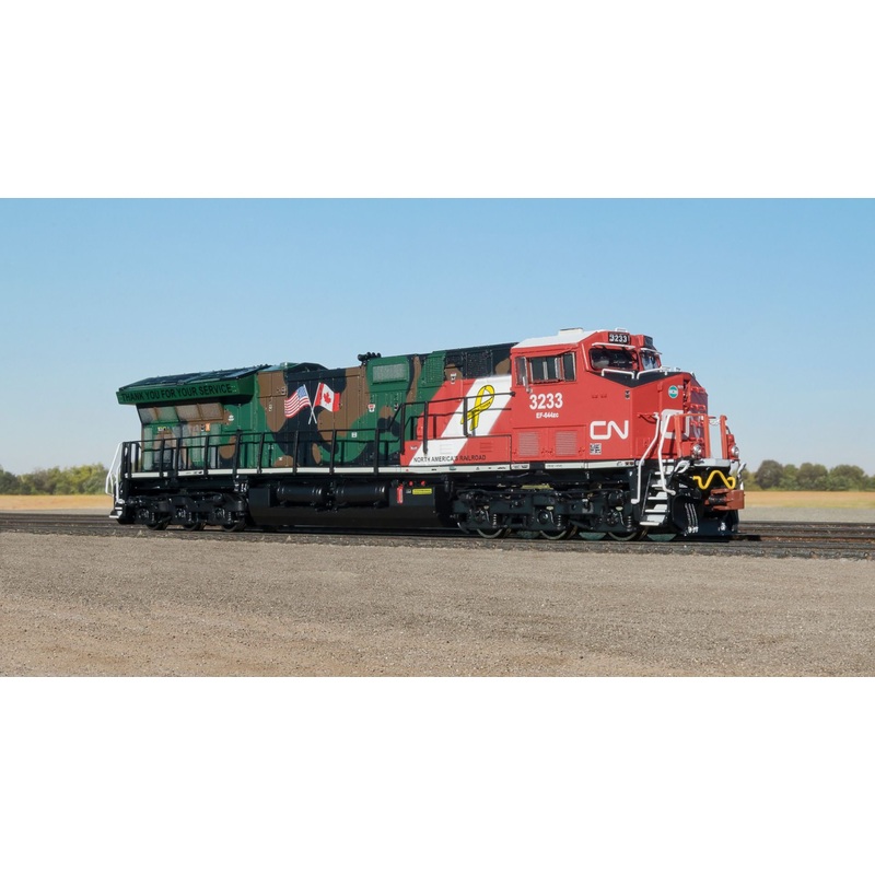 ScaleTrains Rivet 33645 N Scale GE ET44 Tier 4 Diesel "Veterans Commemorative" CN 3233